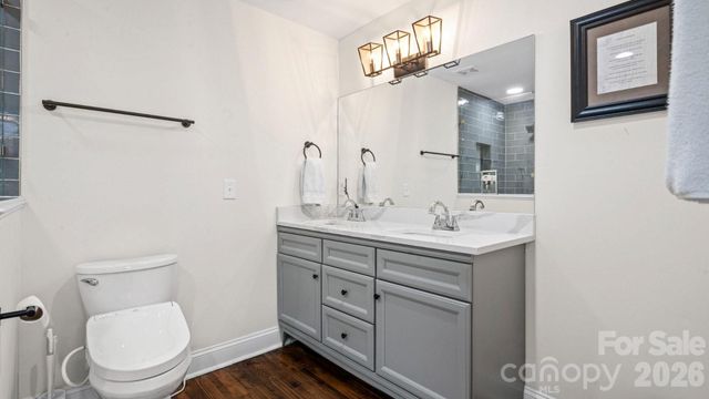 3136 Mathis Drive, Charlotte, NC 28208