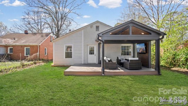 3136 Mathis Drive, Charlotte, NC 28208