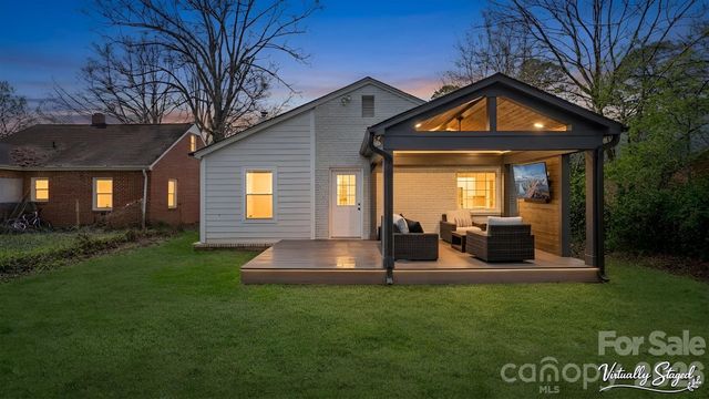 3136 Mathis Drive, Charlotte, NC 28208