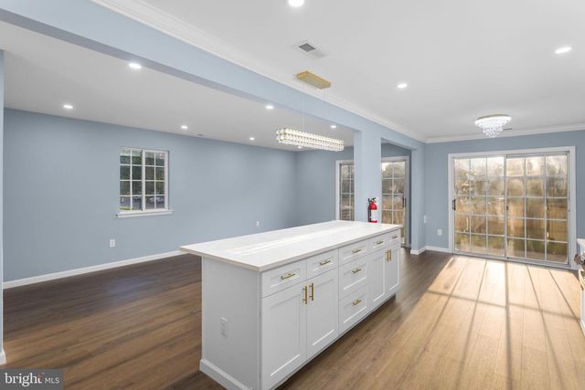 1 SESAME DR, Lumberton, NJ 08048