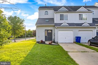 1 SESAME DR, Lumberton, NJ 08048