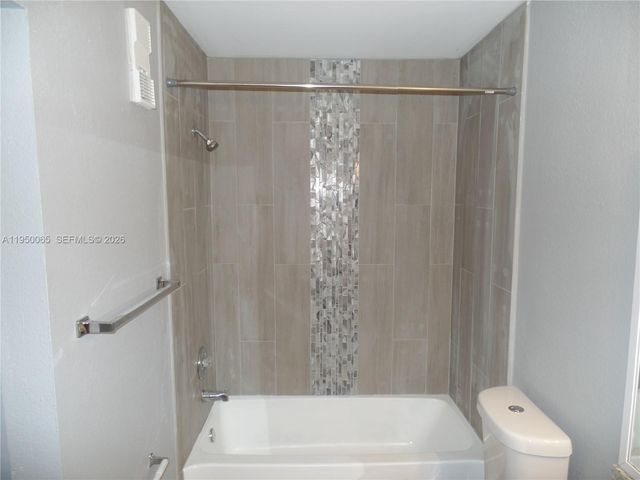 3350 N Pinewalk Dr N 1415, Margate, FL 33063