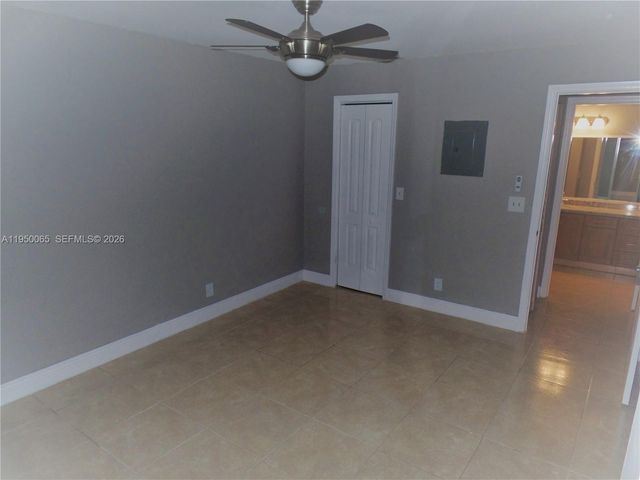 3350 N Pinewalk Dr N 1415, Margate, FL 33063