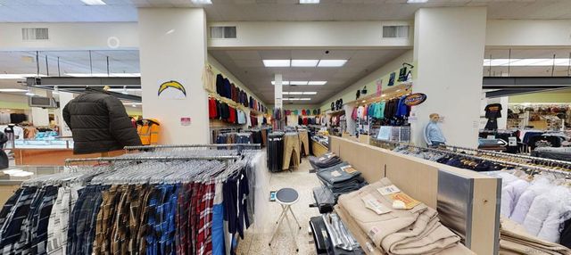 960 S Santa Fe Ave, Vista, CA 92084