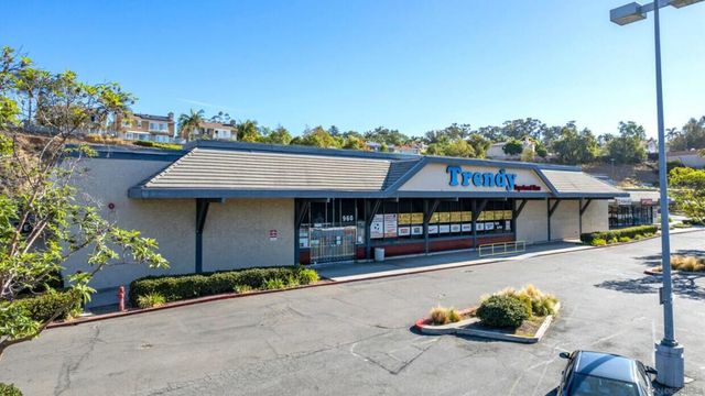 960 S Santa Fe Ave, Vista, CA 92084