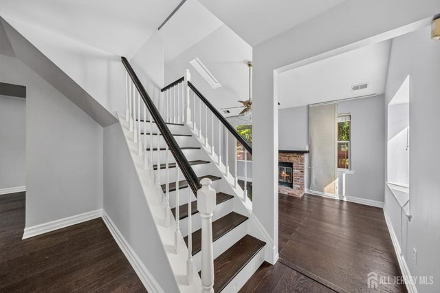 22 Driftwood Drive, Franklin Twsp, NJ 08873