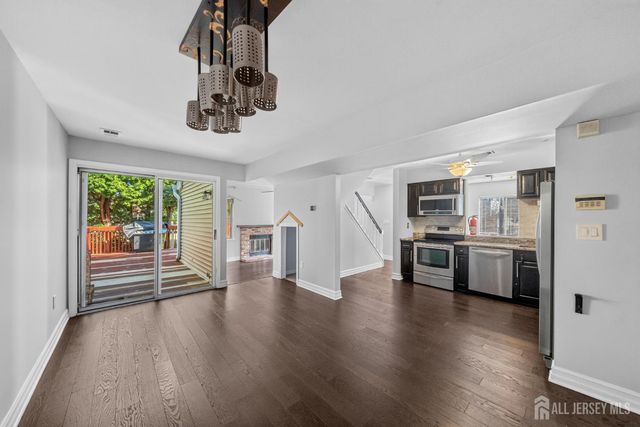 22 Driftwood Drive, Franklin Twsp, NJ 08873