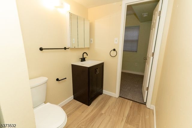 30 Kearny St, Newark City, NJ 07104