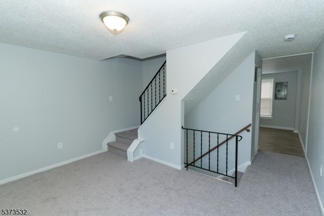 30 Kearny St, Newark City, NJ 07104