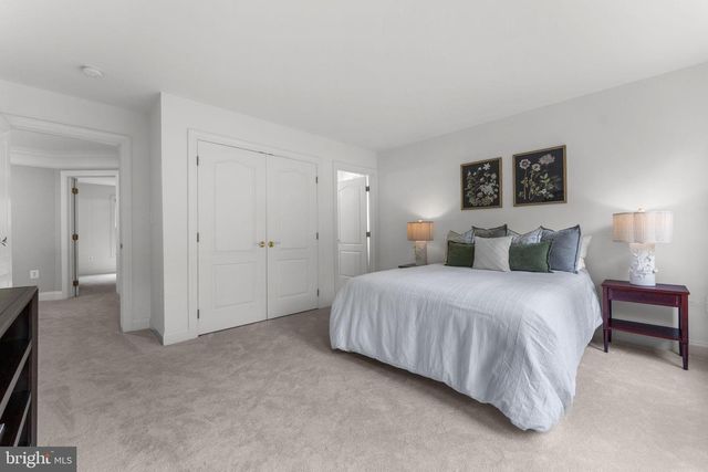 12804 ROSE GROVE DR, Oak Hill, VA 20171