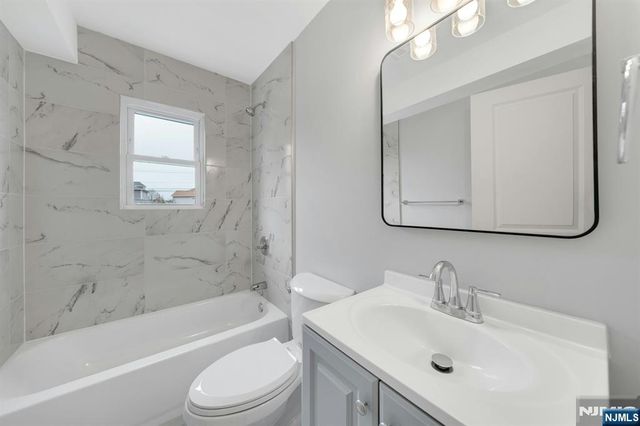 32 7th Avenue, Manville, NJ 08835