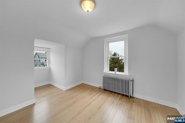 32 7th Avenue, Manville, NJ 08835