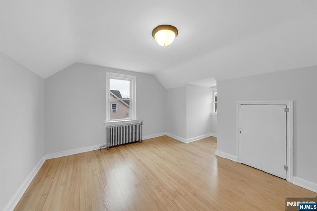 32 7th Avenue, Manville, NJ 08835