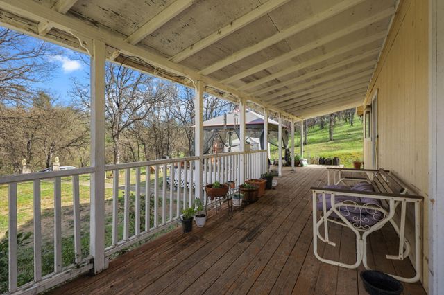 16990 Benson Road, Cottonwood, CA 96022