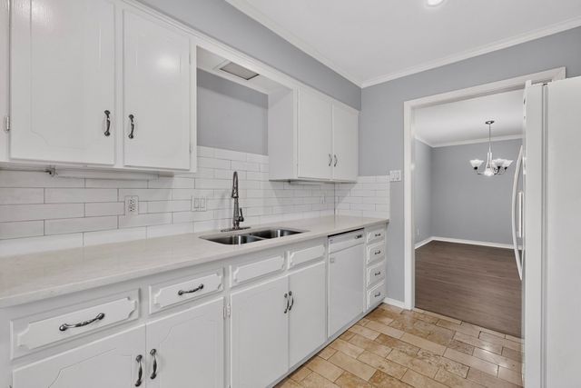 3517 Northwest Parkway, University Park, TX 75225