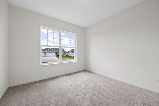 6916 Rock Wood Drive SW, Cedar Rapids, IA 52404