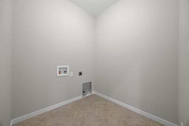 6916 Rock Wood Drive SW, Cedar Rapids, IA 52404