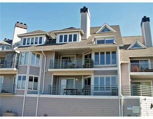 10 PENINSULA Drive 8, Erie, PA 16505