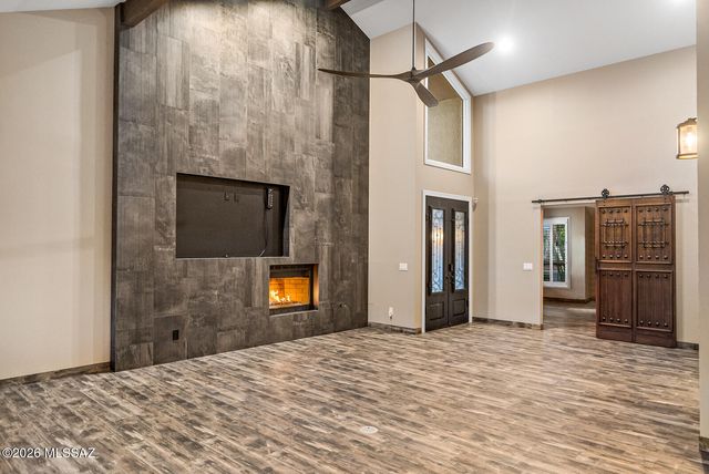 8589 N Arnold Palmer Drive, Tucson, AZ 85742