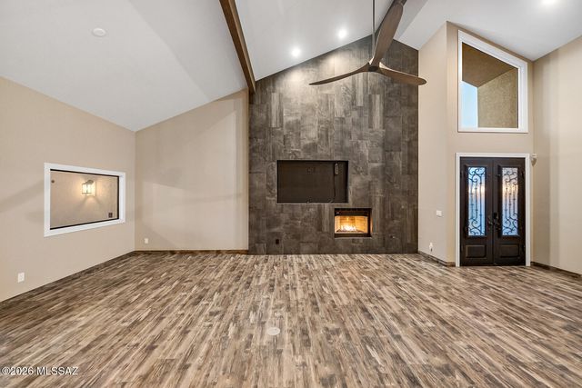 8589 N Arnold Palmer Drive, Tucson, AZ 85742