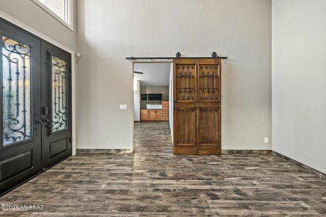 8589 N Arnold Palmer Drive, Tucson, AZ 85742