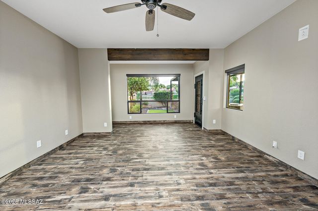8589 N Arnold Palmer Drive, Tucson, AZ 85742