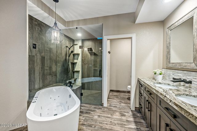 8589 N Arnold Palmer Drive, Tucson, AZ 85742
