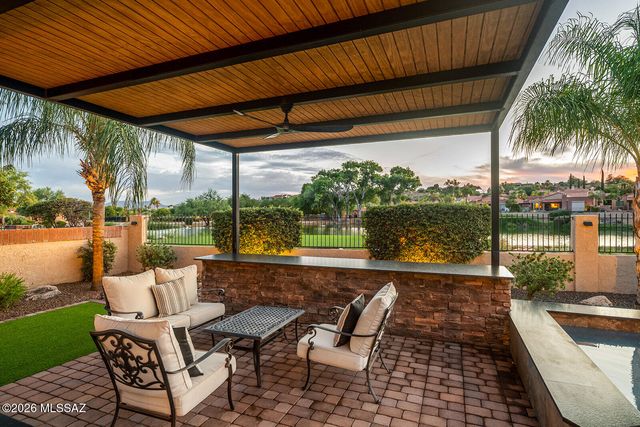 8589 N Arnold Palmer Drive, Tucson, AZ 85742