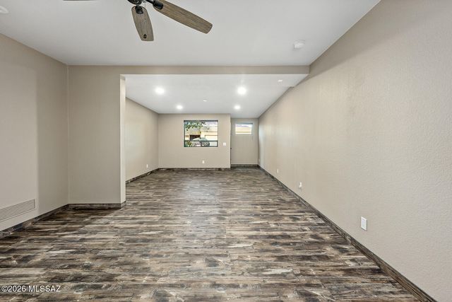 8589 N Arnold Palmer Drive, Tucson, AZ 85742