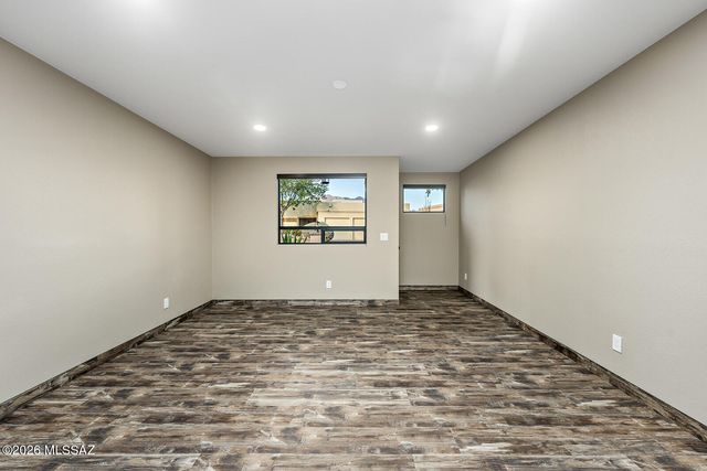 8589 N Arnold Palmer Drive, Tucson, AZ 85742