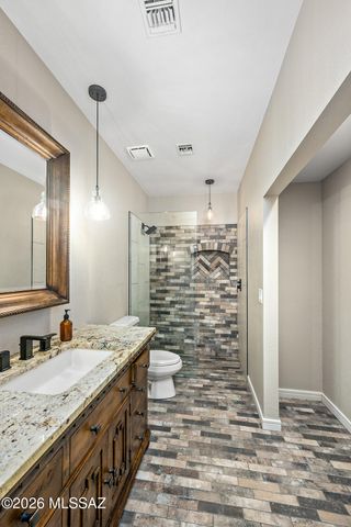 8589 N Arnold Palmer Drive, Tucson, AZ 85742