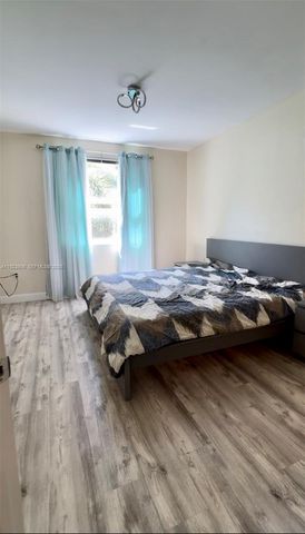 17150 N Bay Rd 2419, Sunny Isles Beach, FL 33160