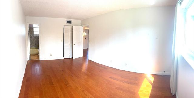 705 Lori Drive 204, Palm Springs, FL 33461