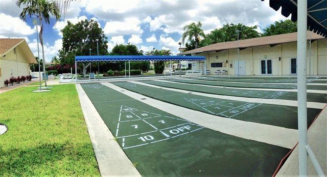 705 Lori Drive 204, Palm Springs, FL 33461