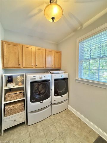 116 Kiawah Island Drive, Winston-salem, NC 27107