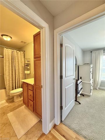 116 Kiawah Island Drive, Winston-salem, NC 27107
