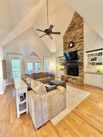116 Kiawah Island Drive, Winston-salem, NC 27107