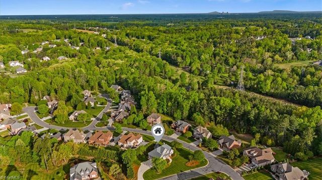 116 Kiawah Island Drive, Winston-salem, NC 27107