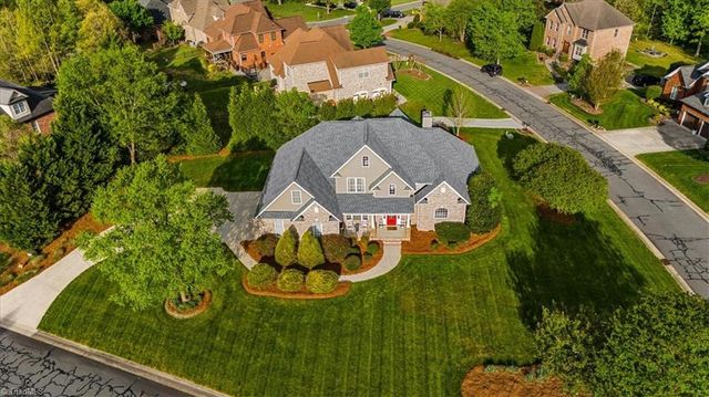 116 Kiawah Island Drive, Winston-salem, NC 27107