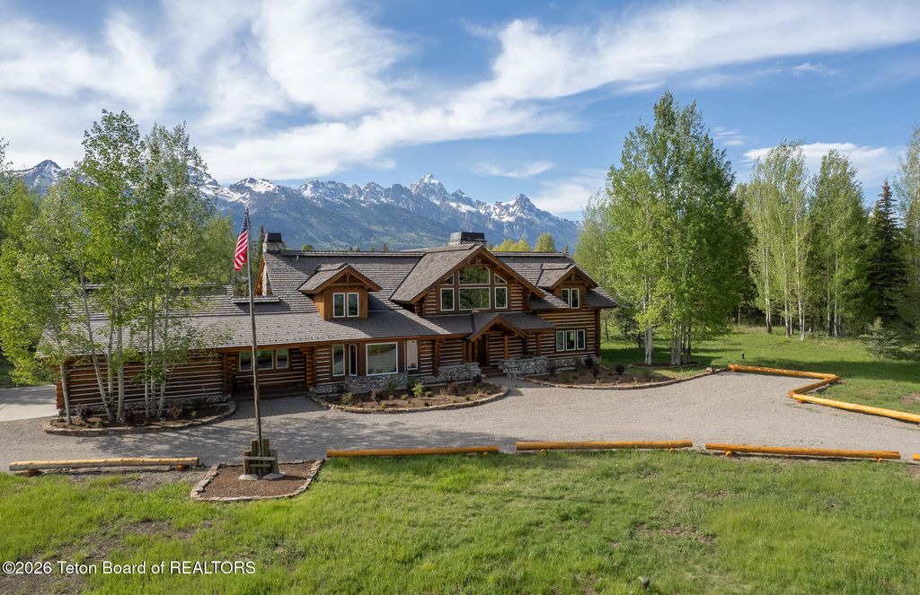 10285 N FERN Lane, Jackson, WY 83001 photo 4