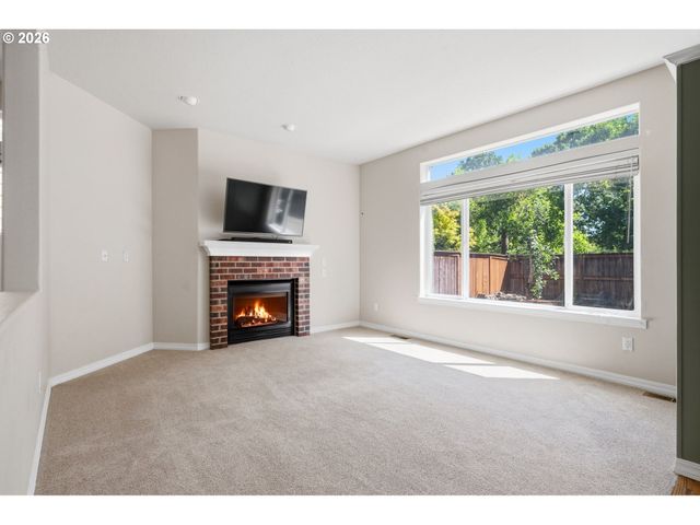 2264 Ne 14TH Pl, Hillsboro, OR 97124