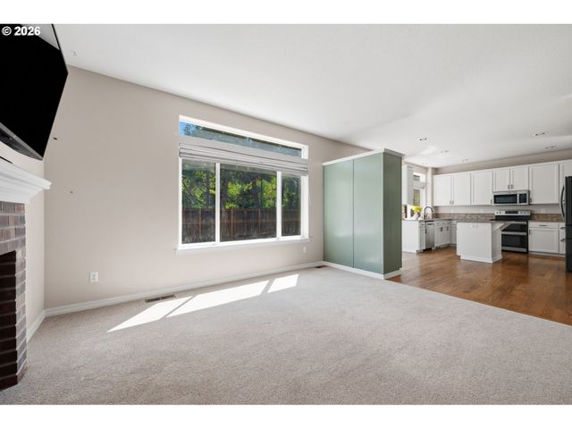 2264 Ne 14TH Pl, Hillsboro, OR 97124