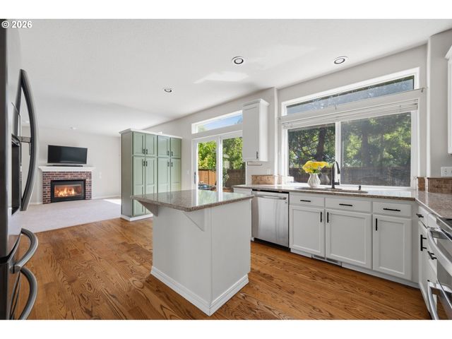 2264 Ne 14TH Pl, Hillsboro, OR 97124