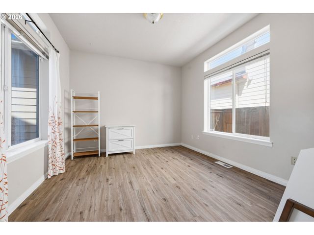 2264 Ne 14TH Pl, Hillsboro, OR 97124