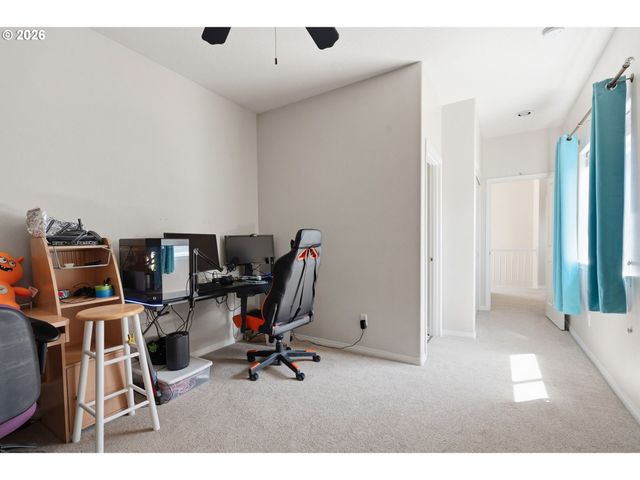 2264 Ne 14TH Pl, Hillsboro, OR 97124