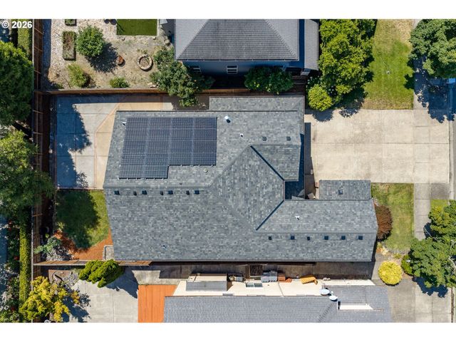 2264 Ne 14TH Pl, Hillsboro, OR 97124
