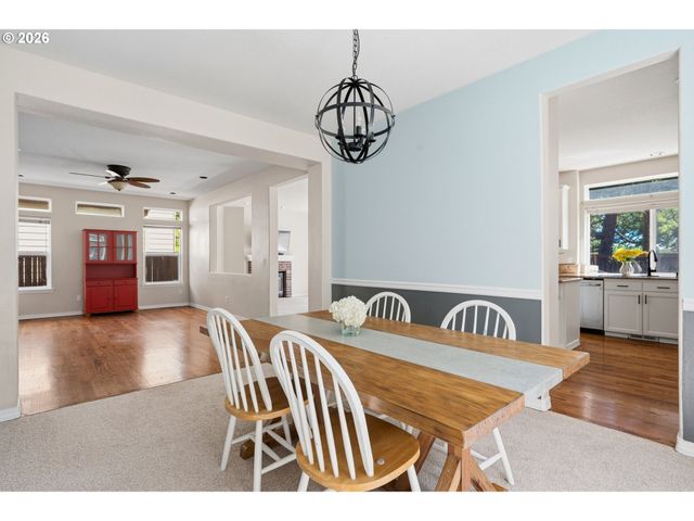 2264 Ne 14TH Pl, Hillsboro, OR 97124