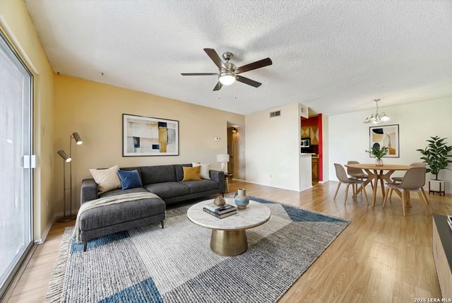 1819 Babcock Rd Apt 410D, San Antonio, TX 78229