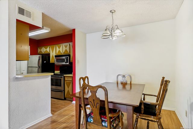 1819 Babcock Rd Apt 410D, San Antonio, TX 78229