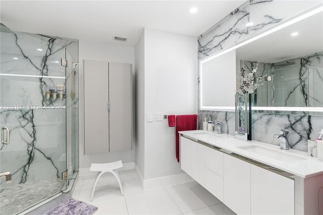 14441 S Biscayne River Rd, Miami, FL 33161